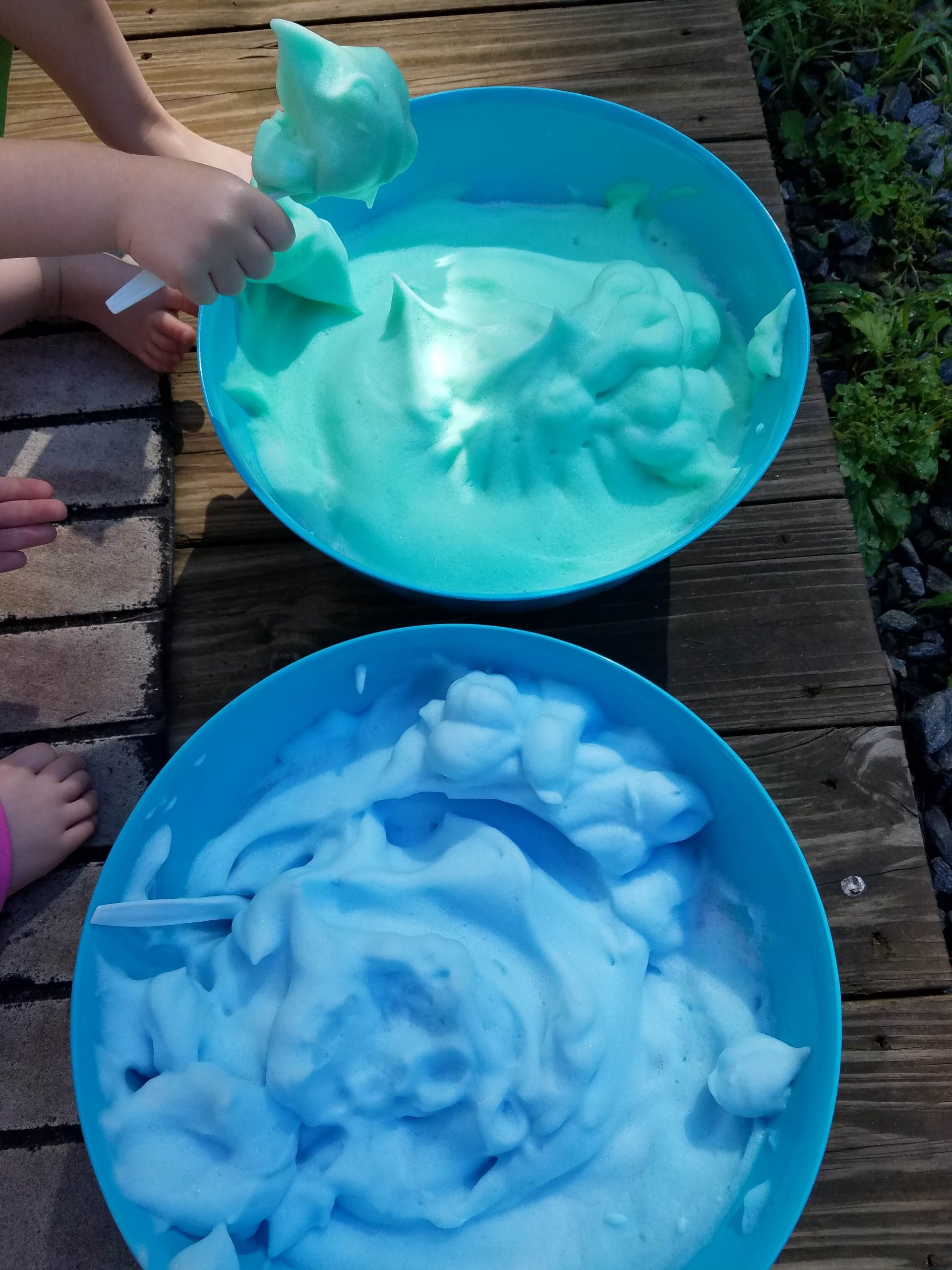 Tiny bubbles from Look I'm a Scientist