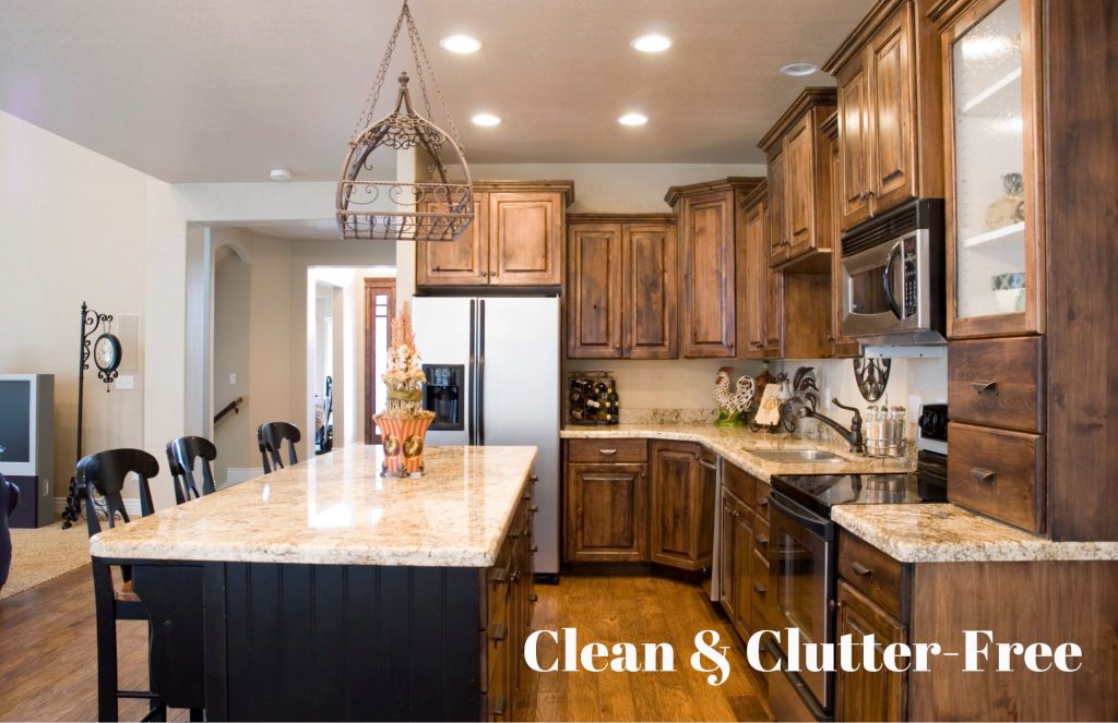 wood kitchen 
roosters
clutter free